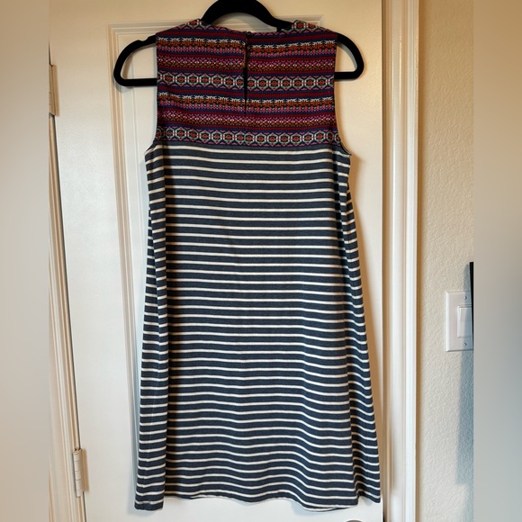 THML | Boho Striped Embroidered Shift Dress - Picture 4 of 9